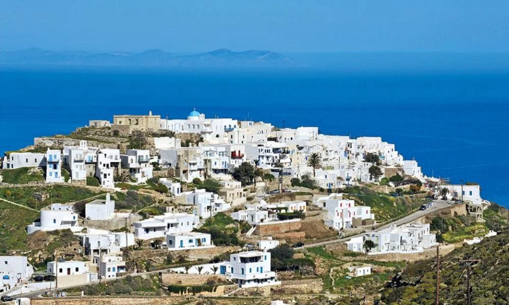 Άμεση αντίδραση Κικίλια για τον παιδίατρο που έλειπε στη Σίφνο